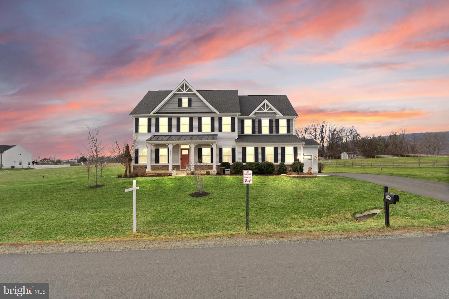 38373 Coralberry Place, Lovettsville