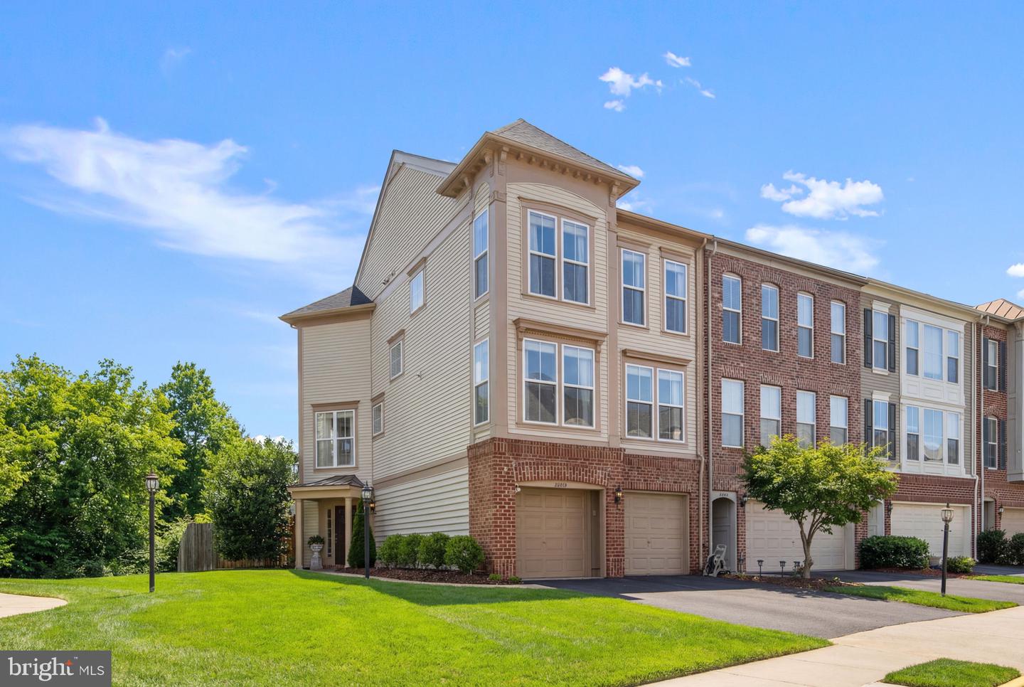 23427 Spice Bush Terrace, Brambleton
