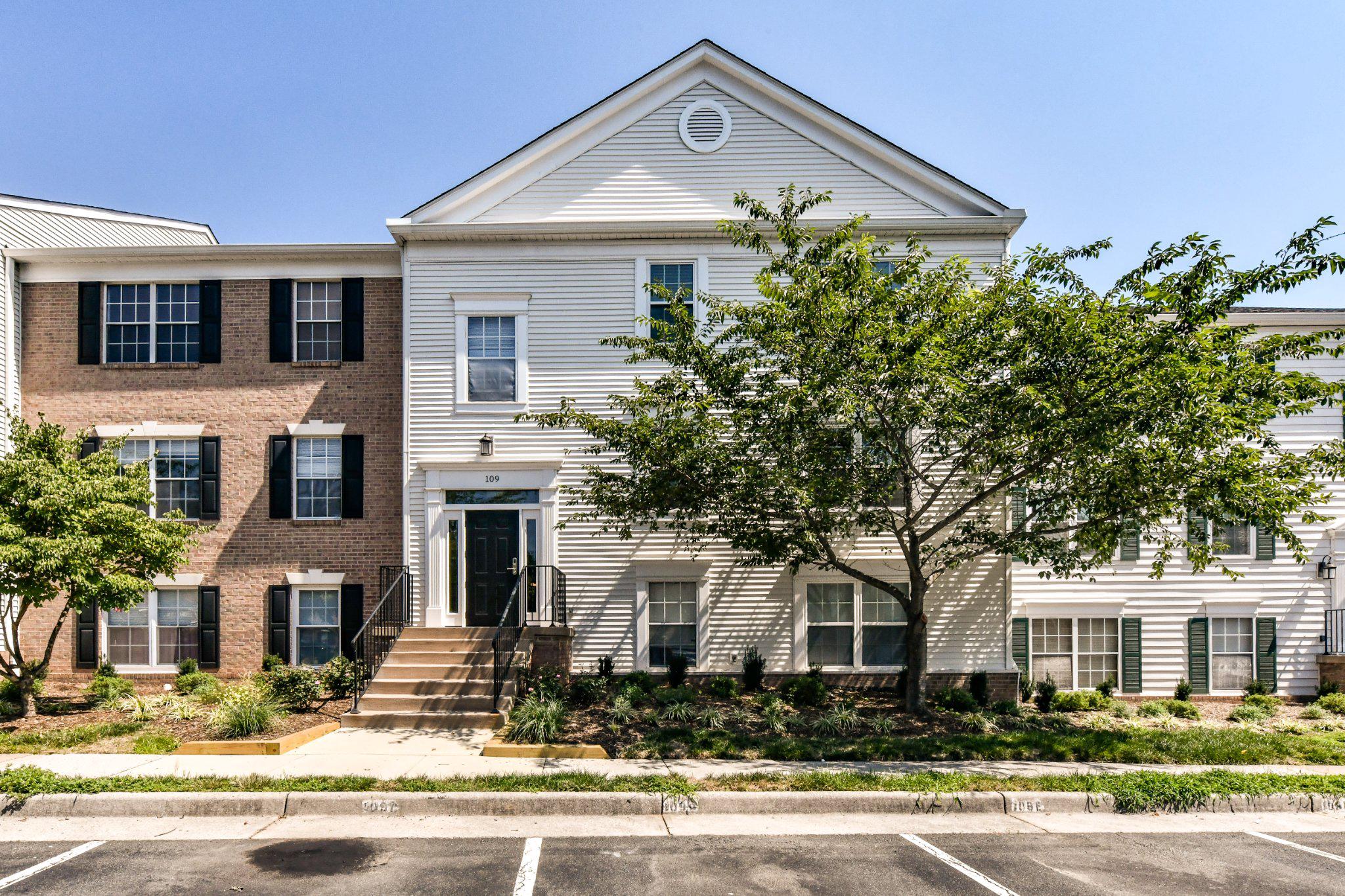 109 Prosperity Avenue SE #f, Leesburg