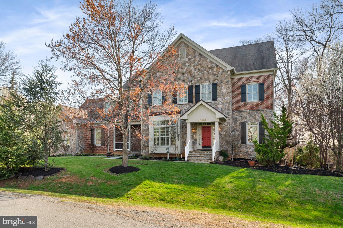 20888 Eckbo Drive, Leesburg