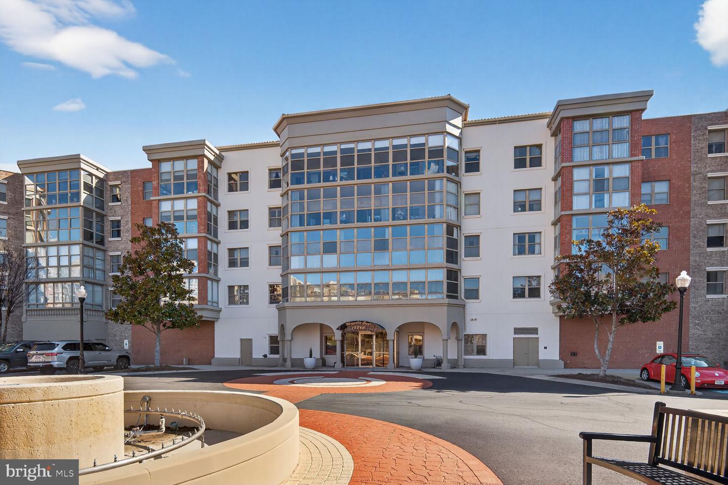 19360 Magnolia Grove Square #108, Leesburg