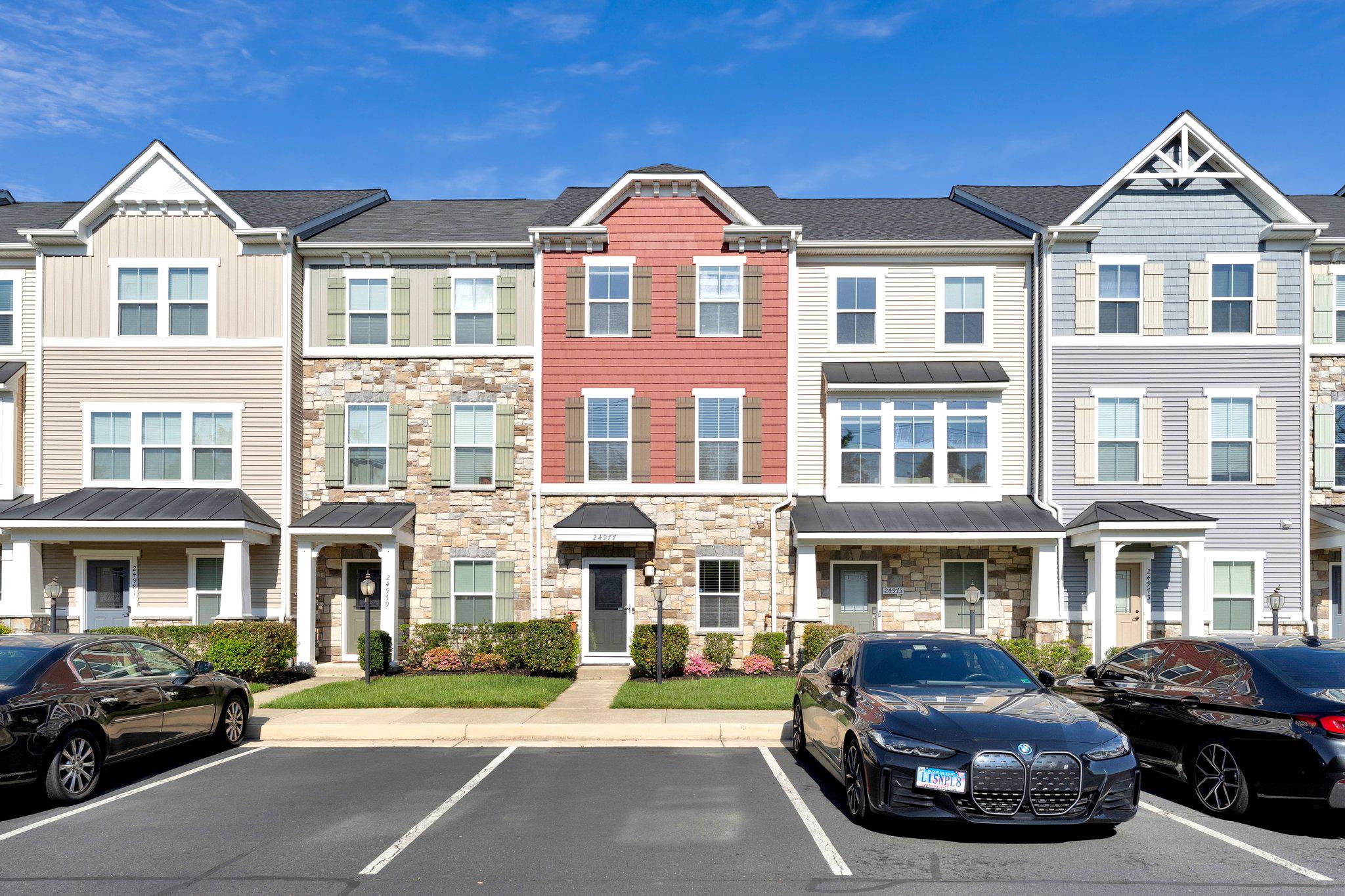 24977 Coats Square