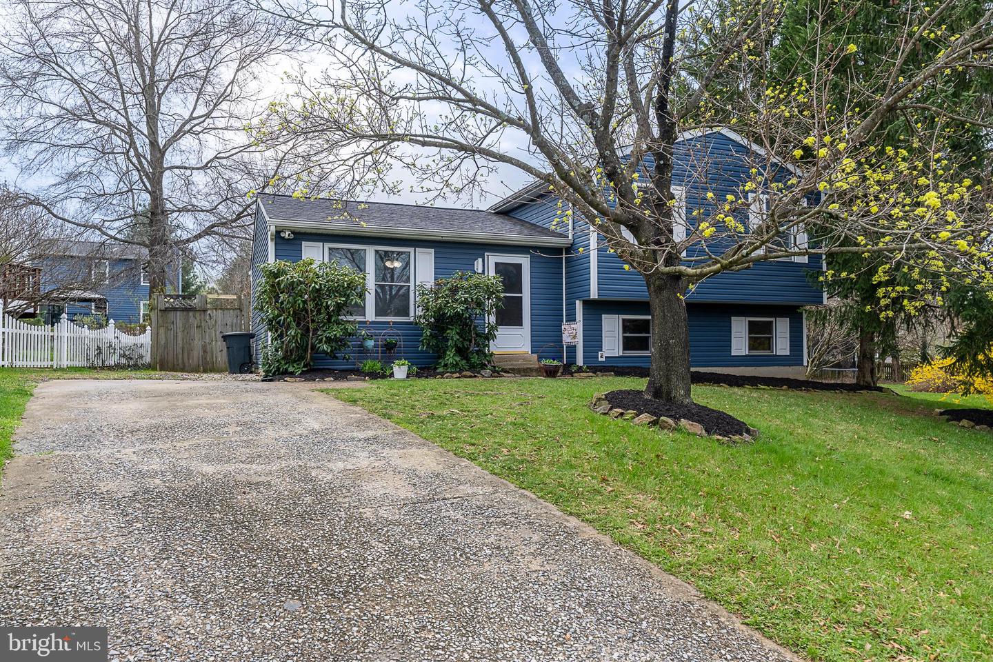 11 Mills Court, Lovettsville