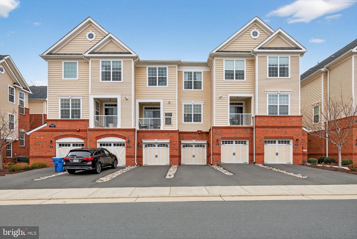 23255 Milltown Knoll Square #104, Ashburn