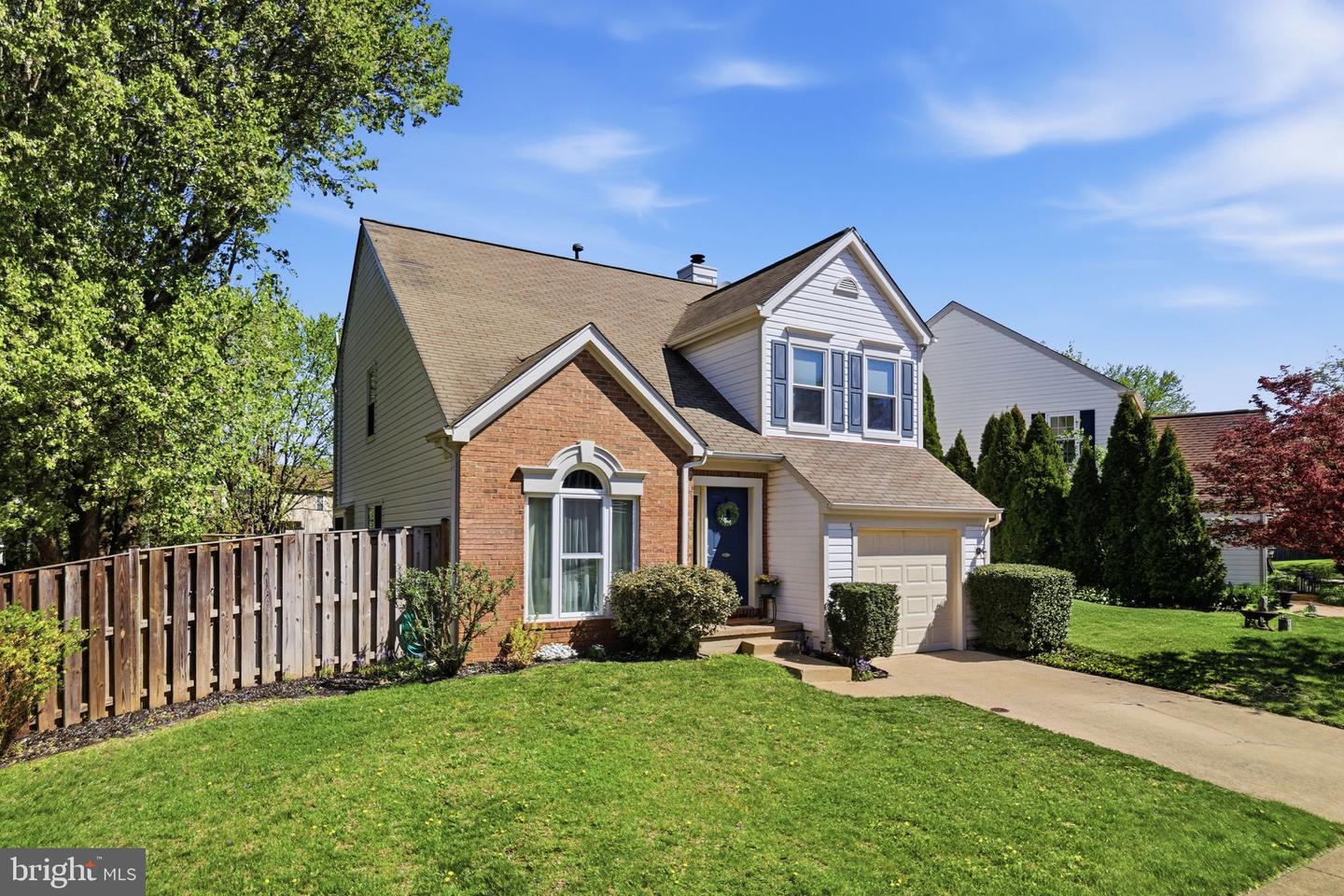 604 Longfellow Drive NE, Leesburg