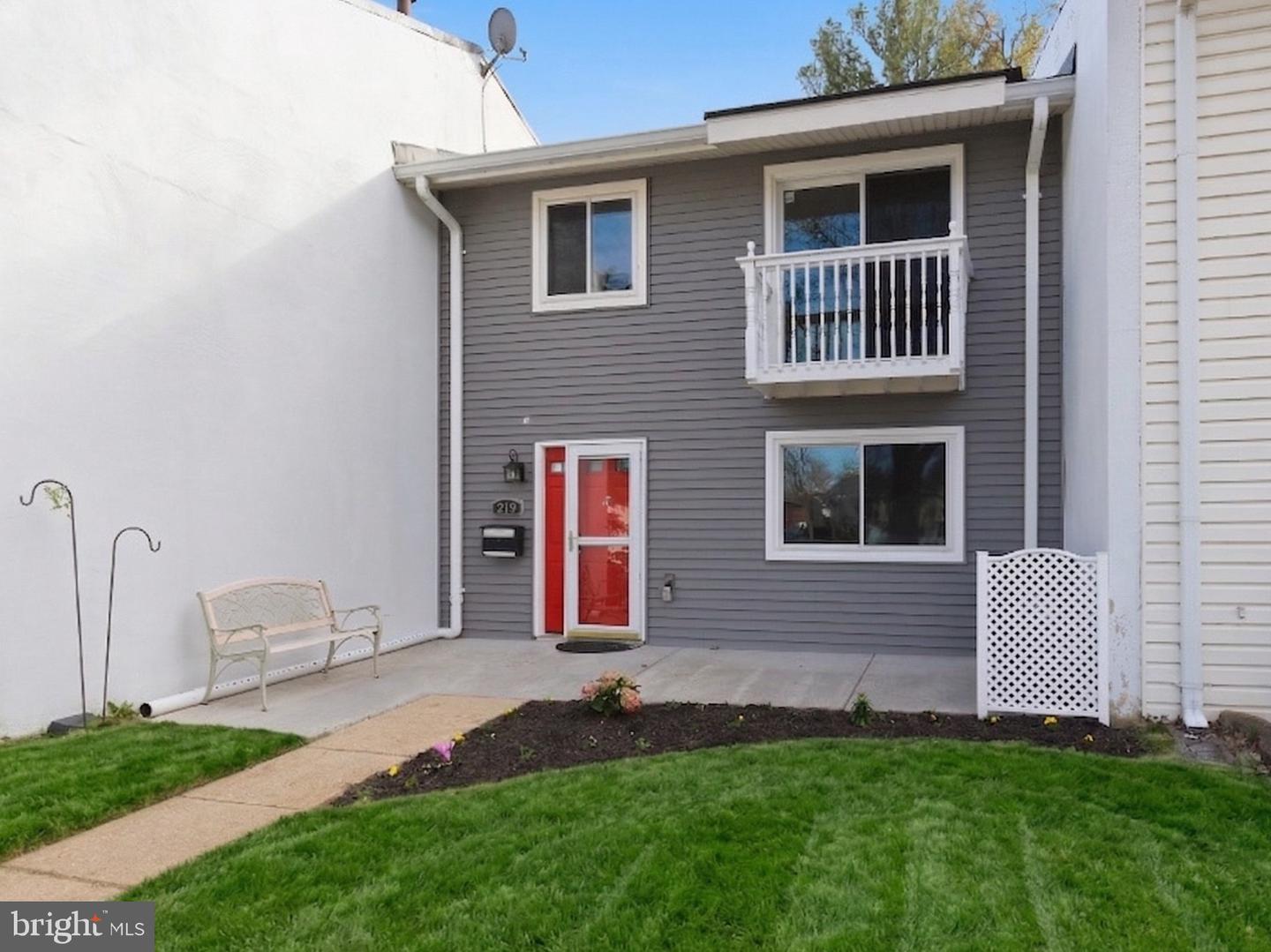 219 Willow Terrace, Sterling