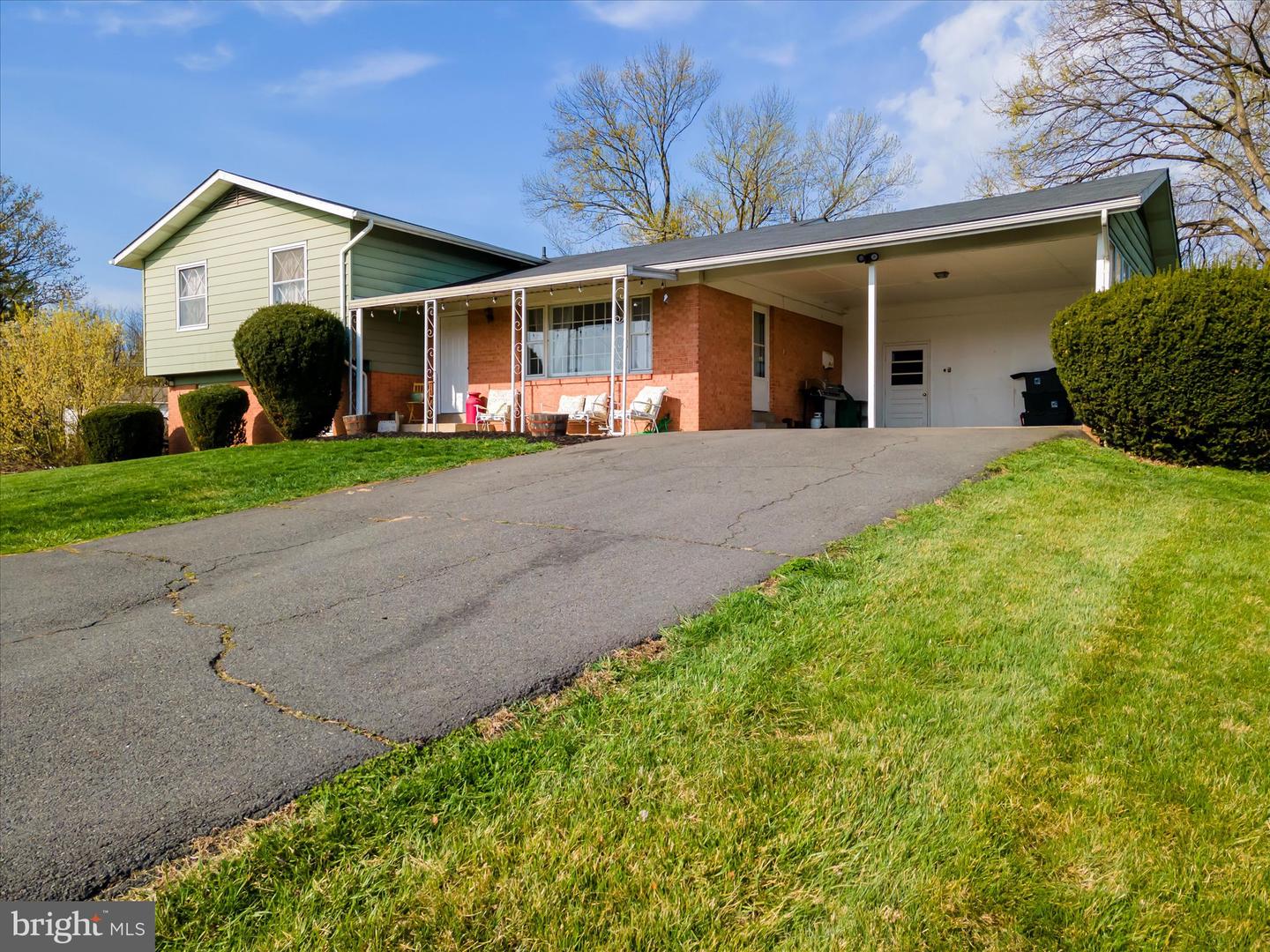 11907 Berlin Turnpike, Lovettsville