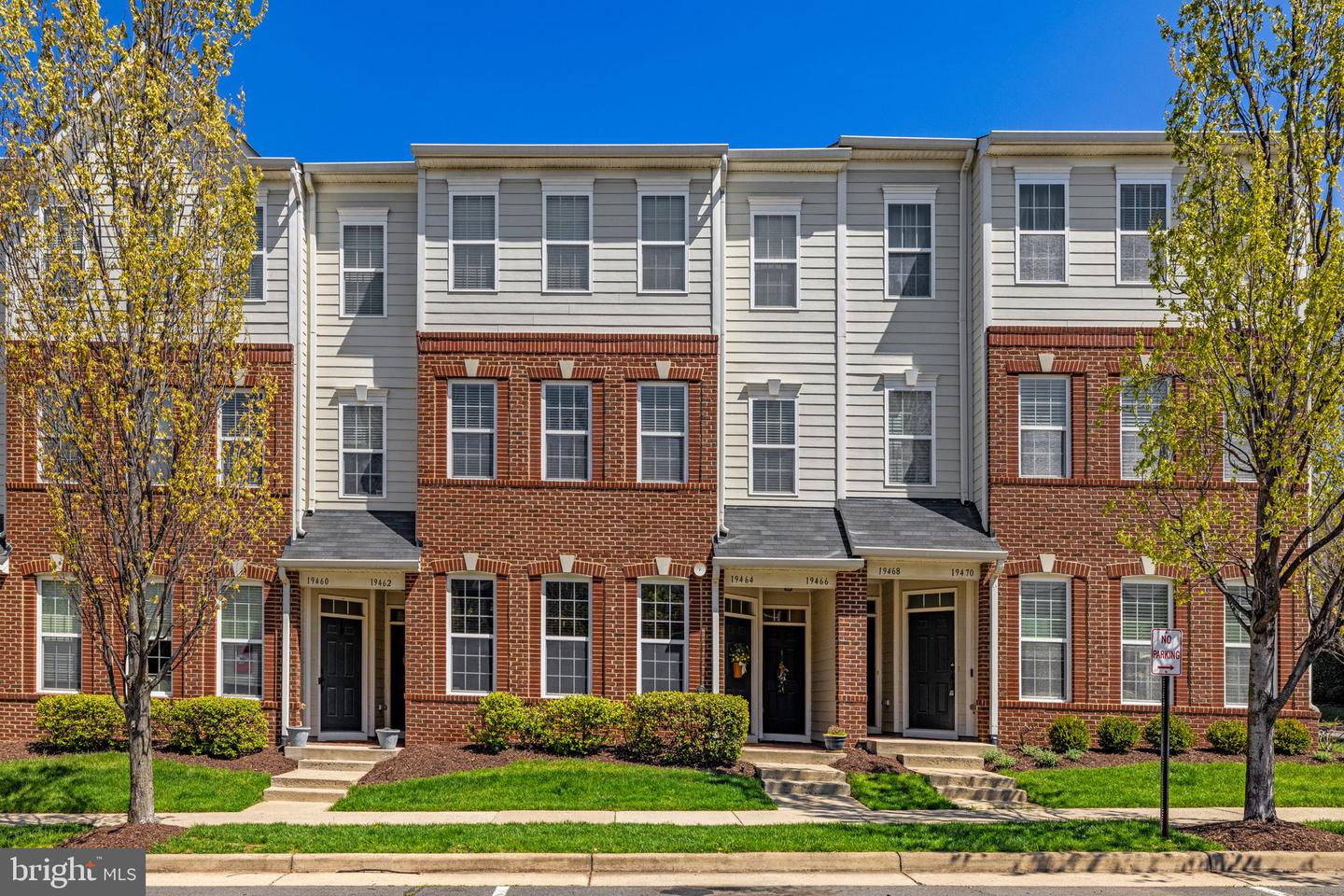 19464 Promenade Drive, Leesburg