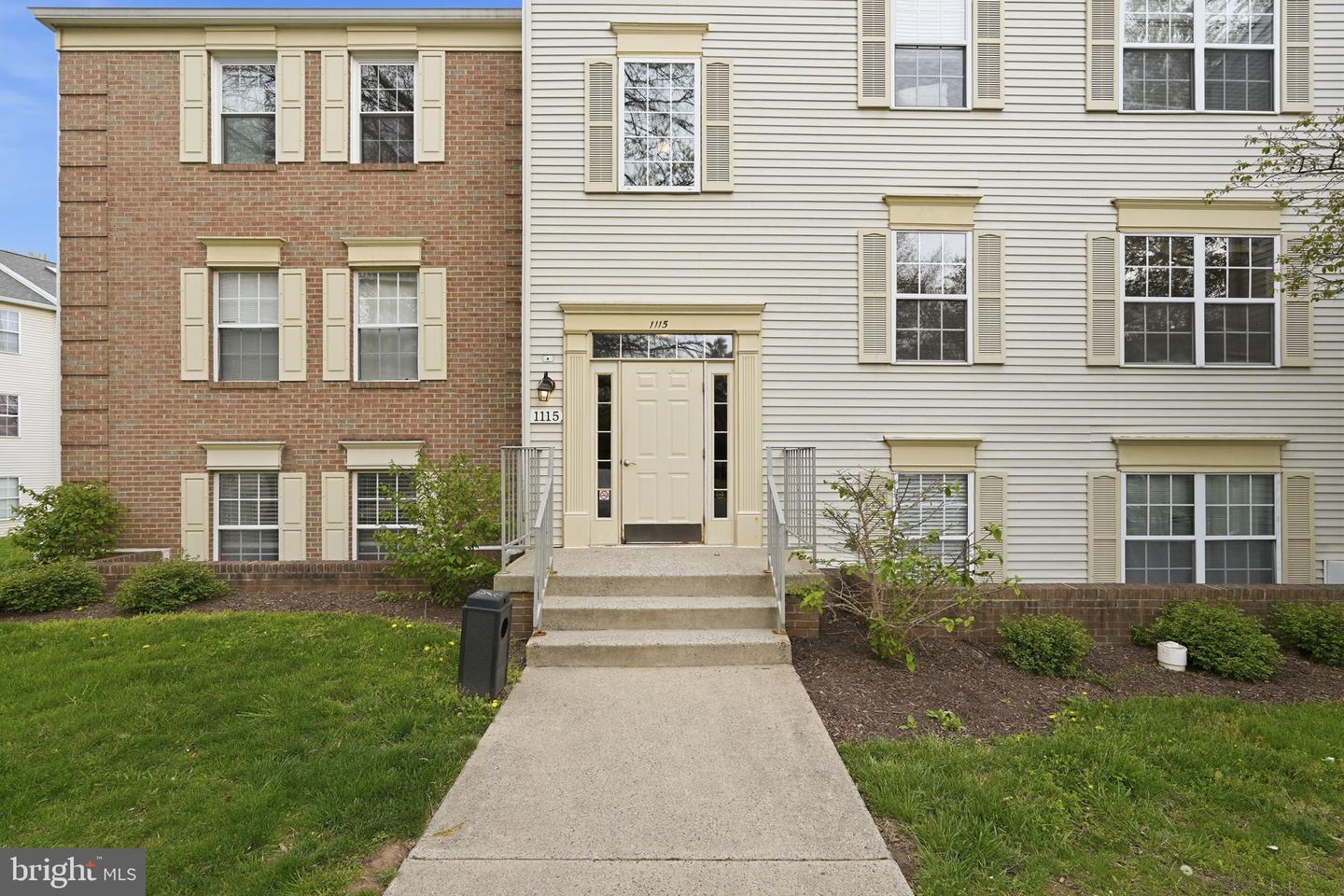 1115 Huntmaster Terrace NE #301, Leesburg