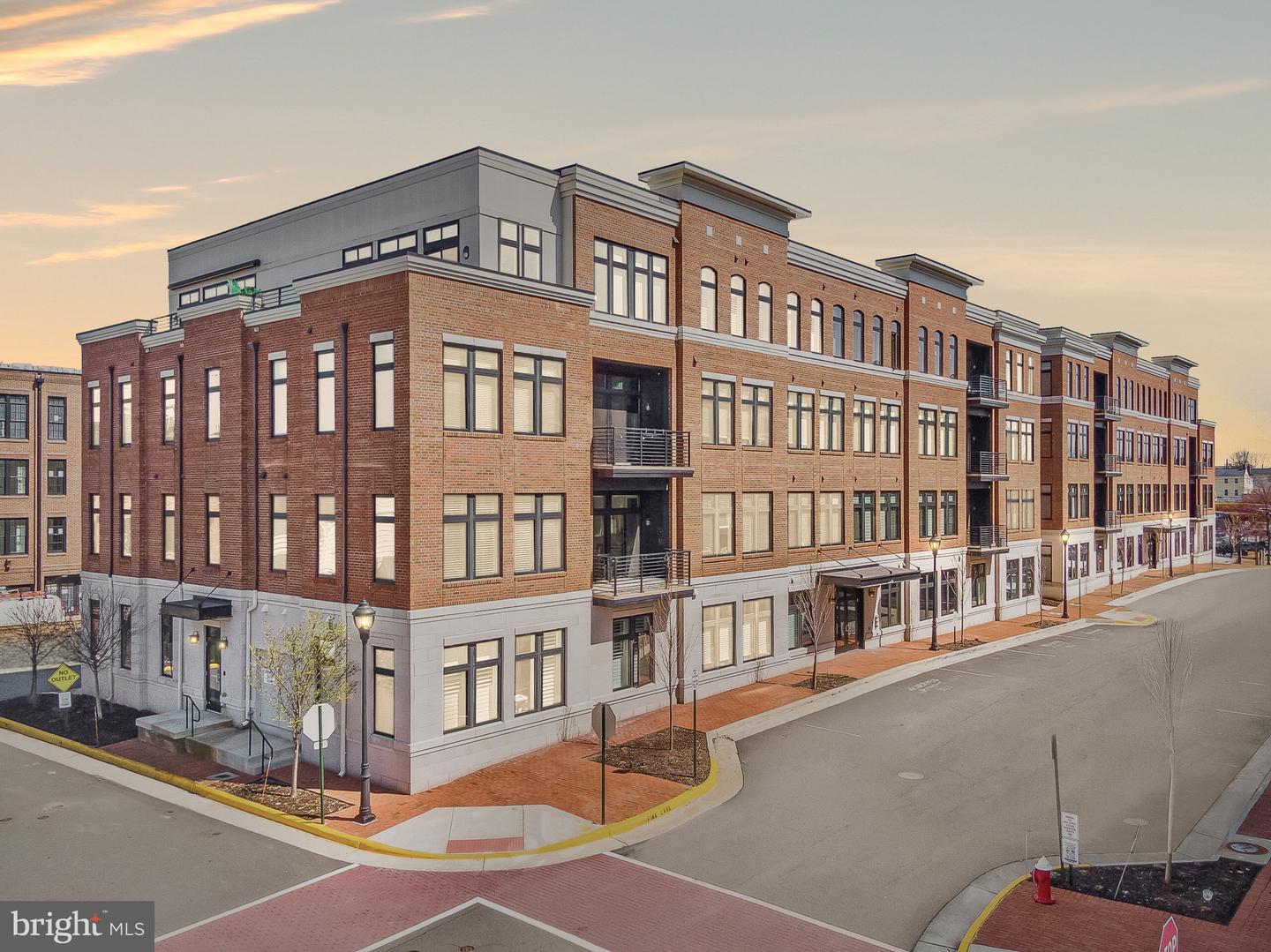 2 Stationmaster Street SE #202, Leesburg
