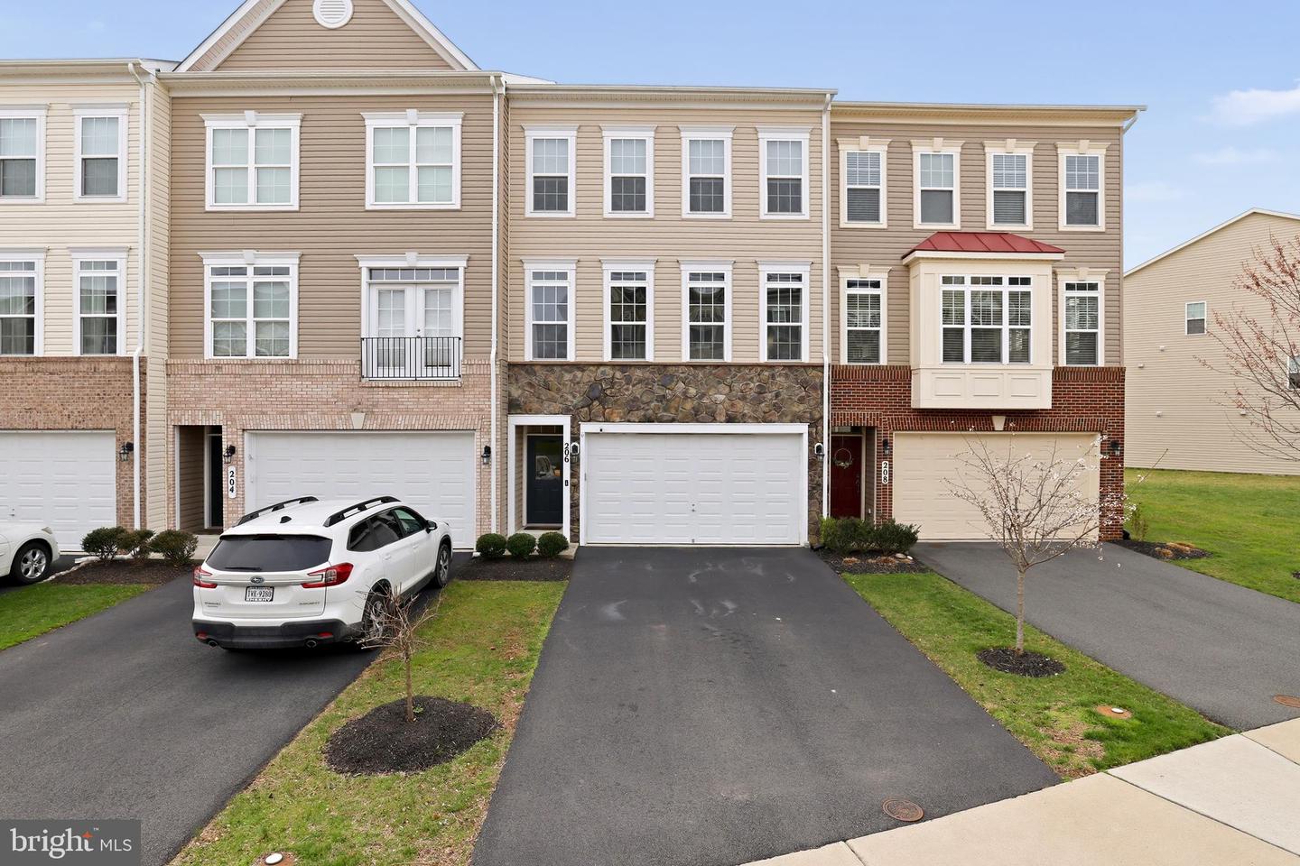 206 Miles Hawk Terrace, Purcellville