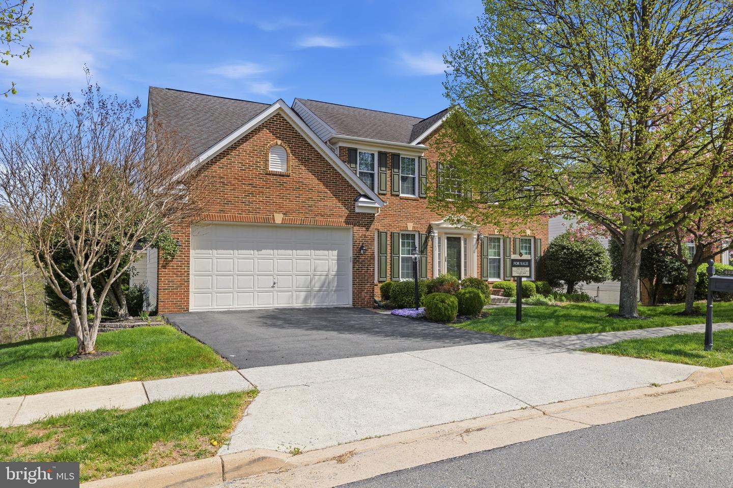 43342 Coton Commons Drive, Leesburg