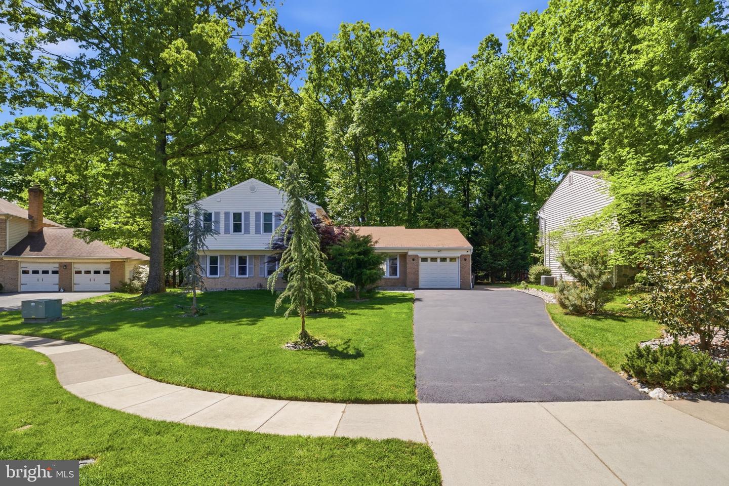 407 Autumn Olive Way, Sterling