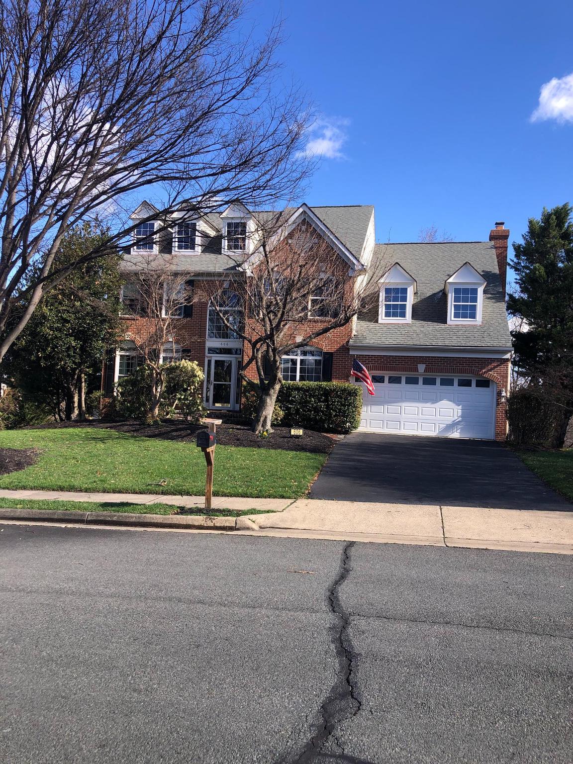 606 Patrice Drive SE