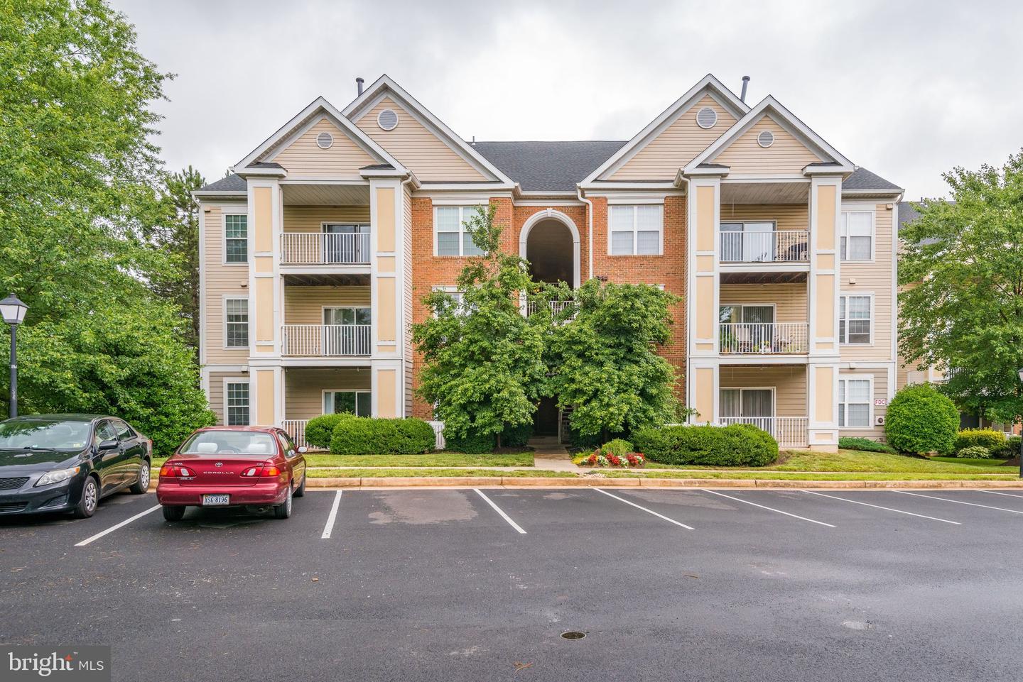20933 Cedarpost Square #203, Ashburn