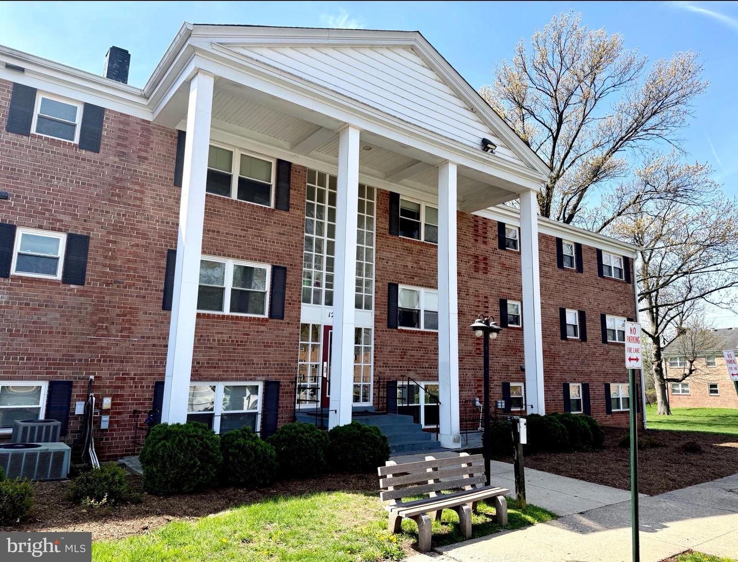 120 Washington Street NE #9, Leesburg
