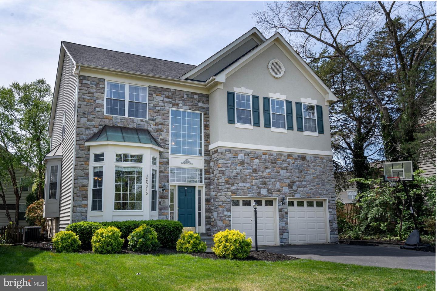25316 Herring Creek Drive, Chantilly