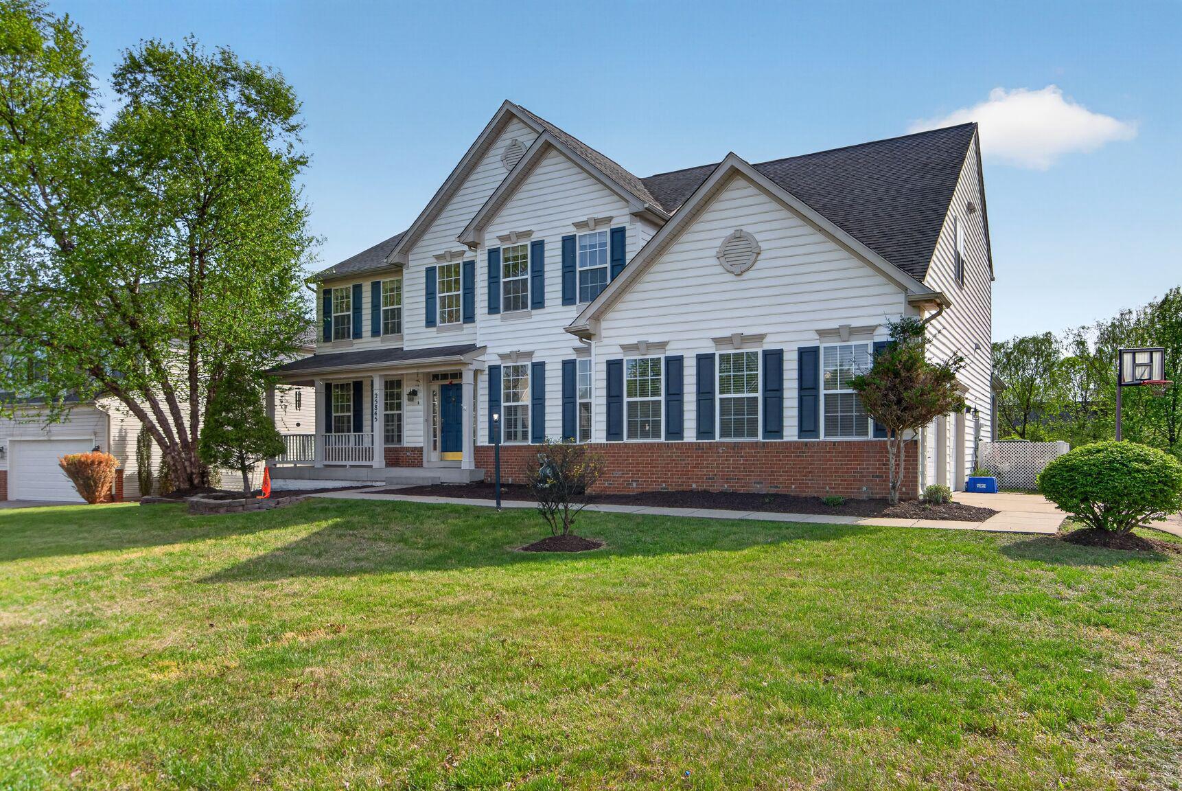 25845 Spring Farm Circle, Chantilly