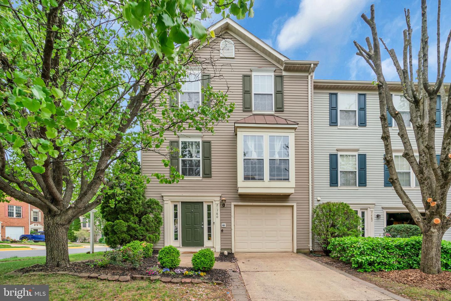 21780 Mornington Cresent Terrace, Sterling