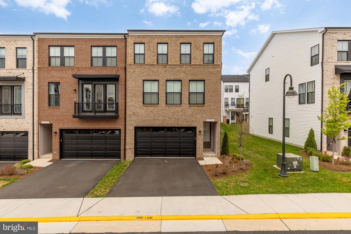21767 Dollis Hill Terrace, Broadlands