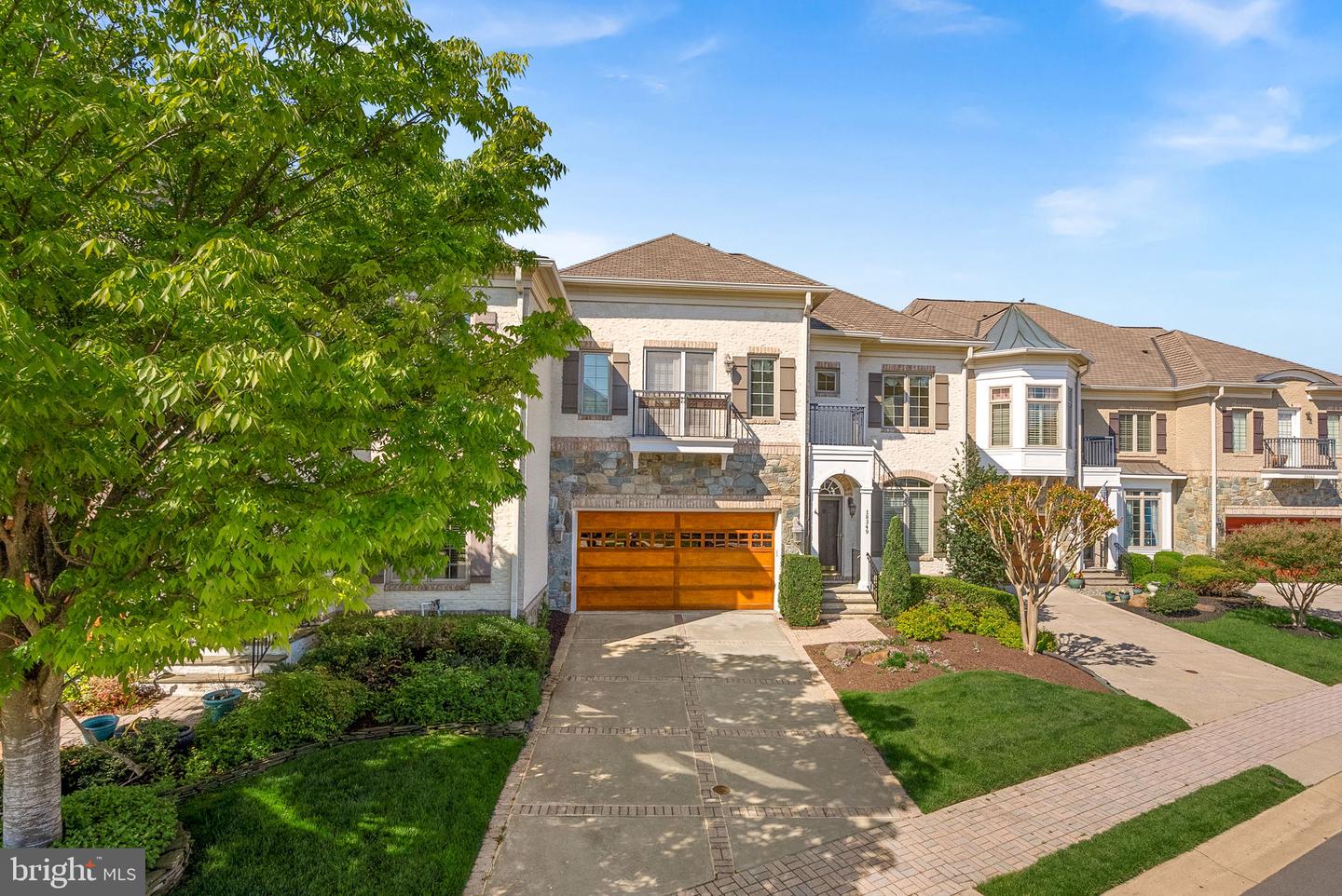 18349 Fairway Oaks Square