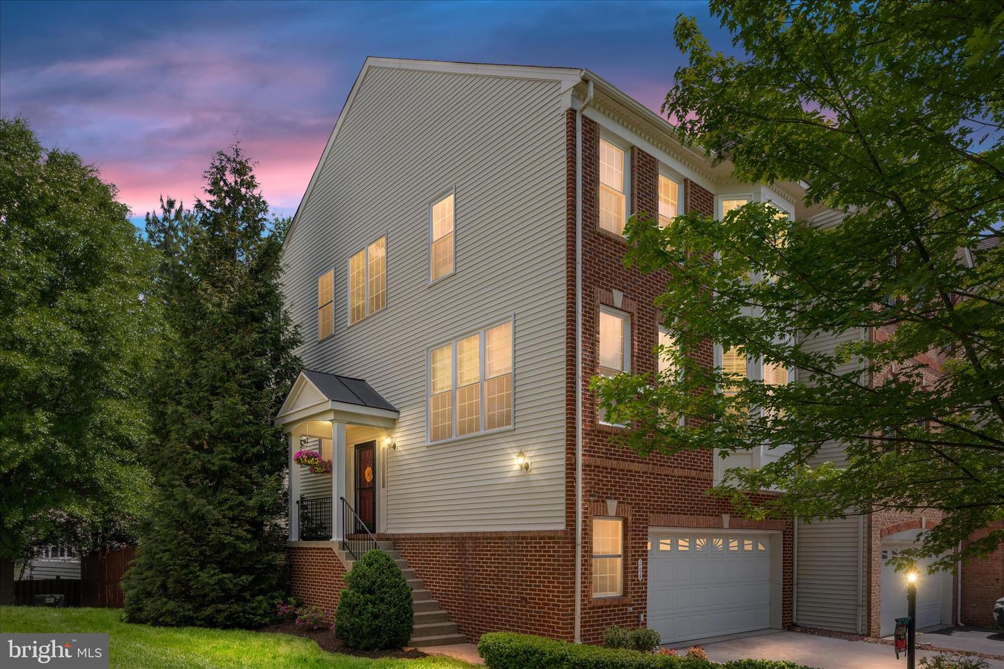 208 Misty Pond Terrace, Purcellville