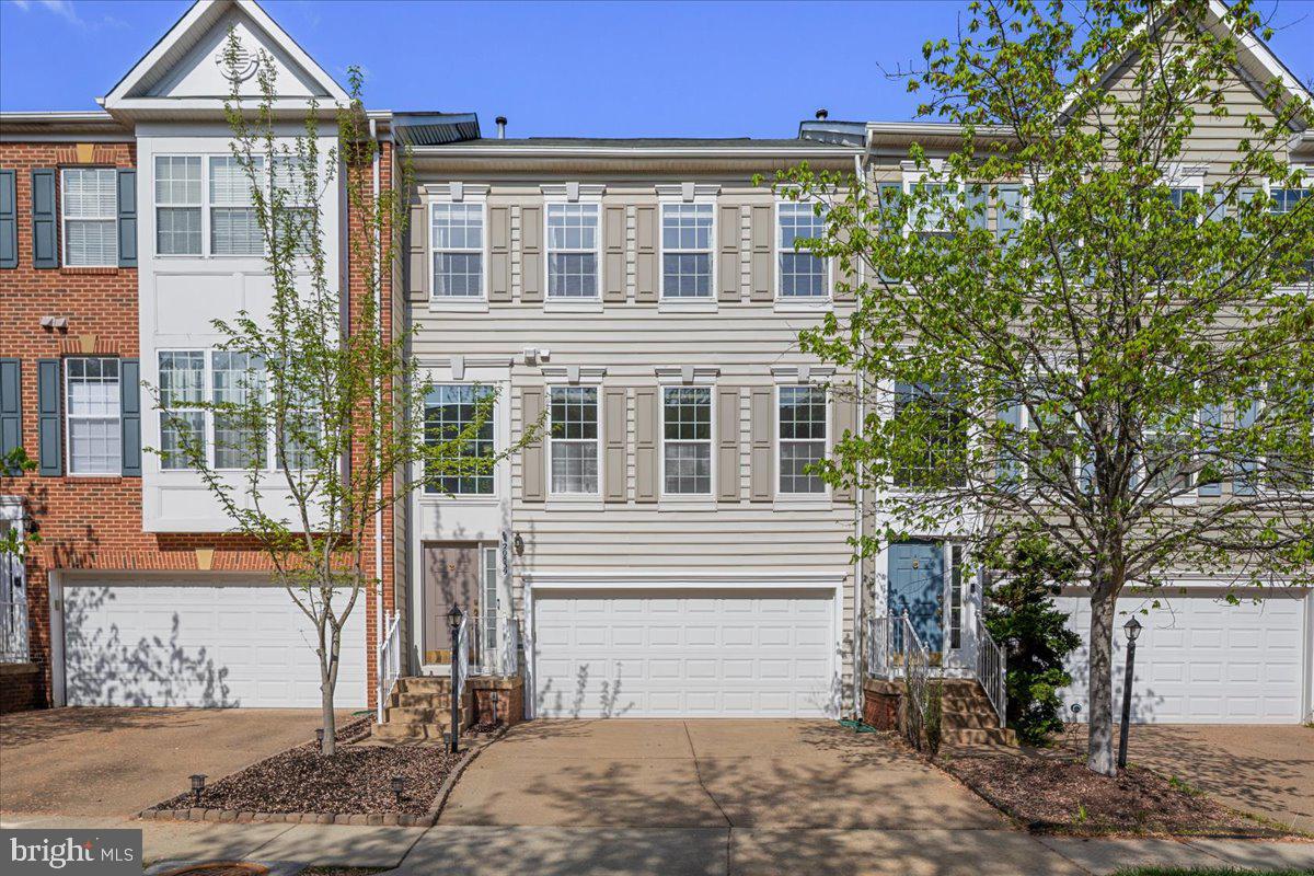 20839 Miranda Falls Square, Sterling
