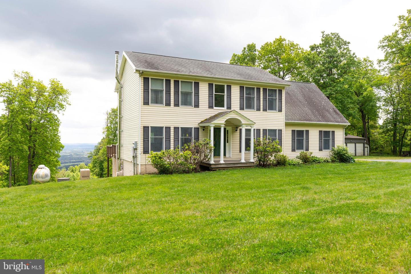 20711 Blueridge Mountain Road, Paris