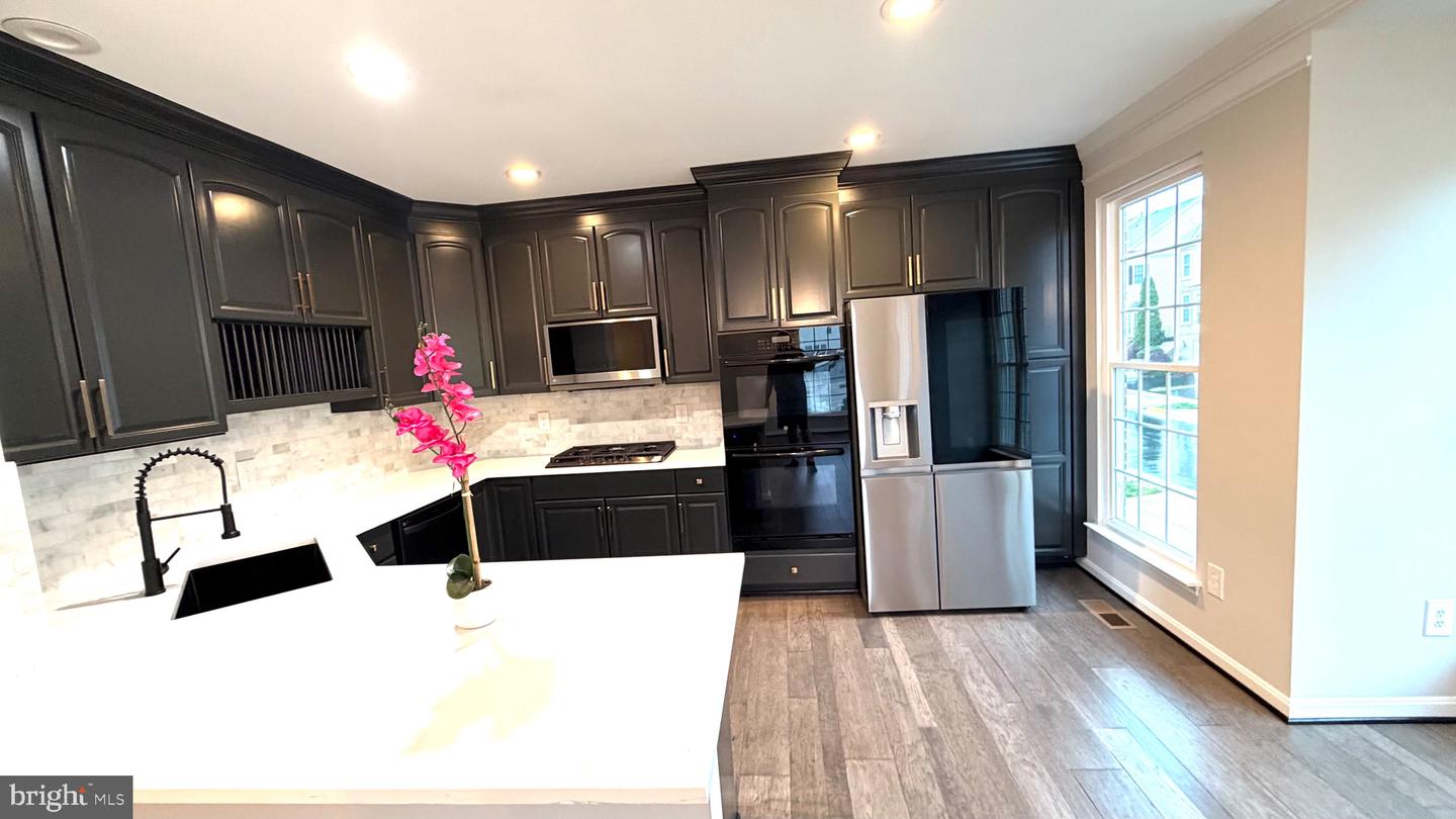 26121 Nimbleton Square, Chantilly
