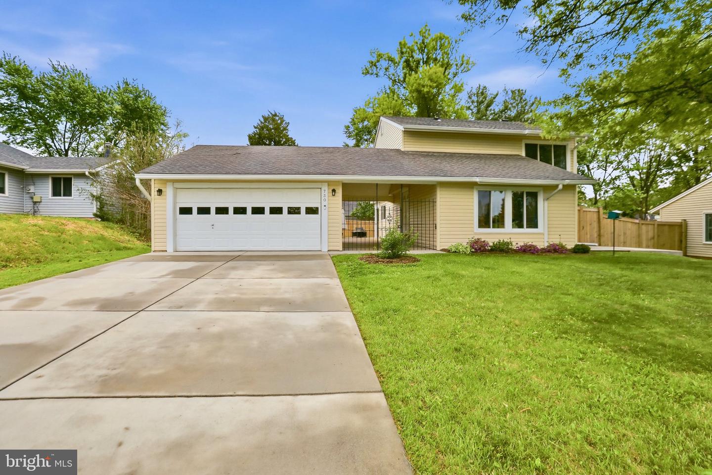 730 Sugarland Run Drive, Sterling