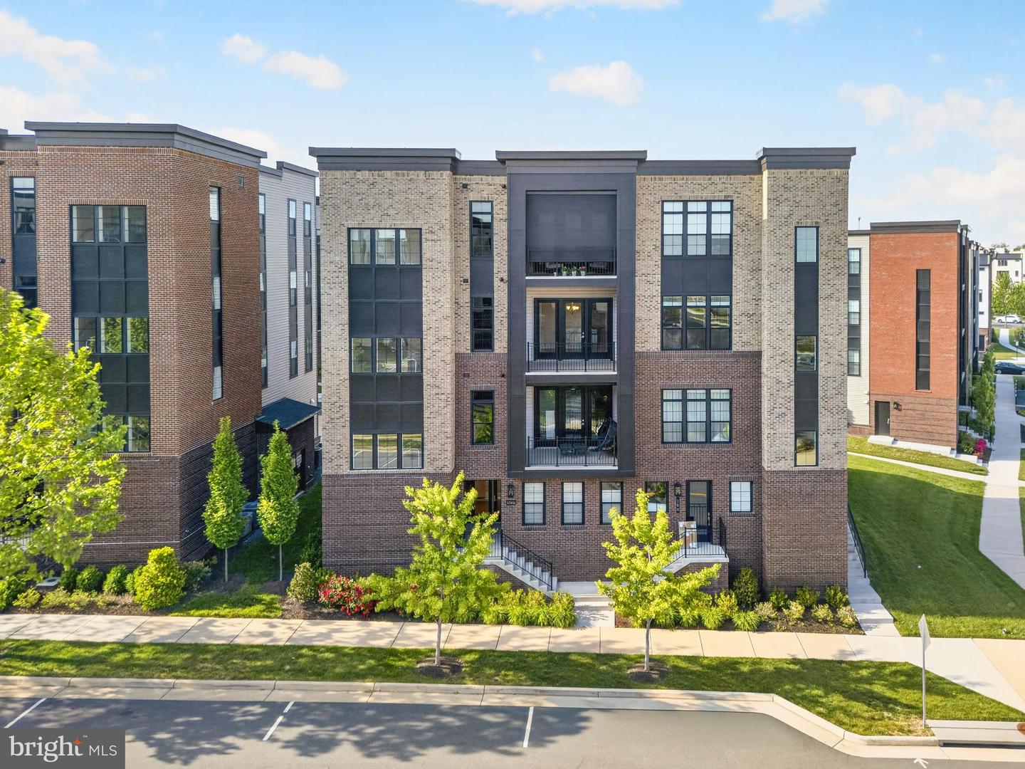 43446 Croson Lane #300