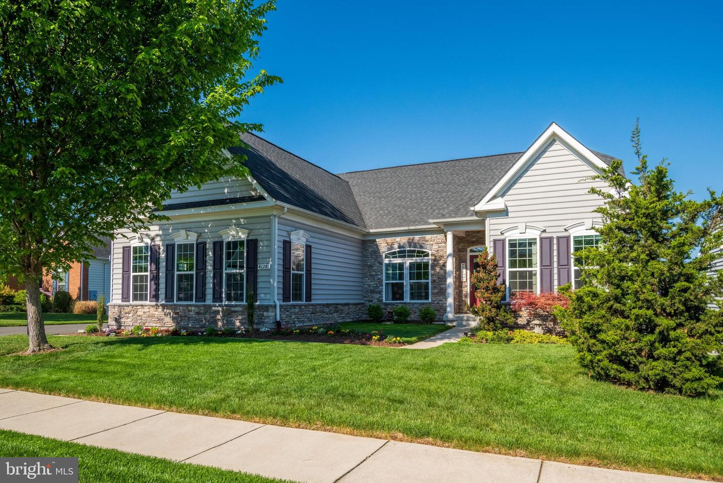 42281 Watling Court, Chantilly