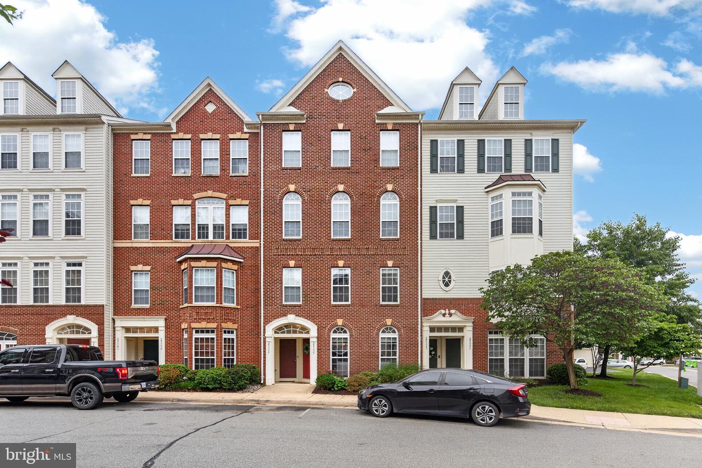 25335 Curiosity Square, Aldie