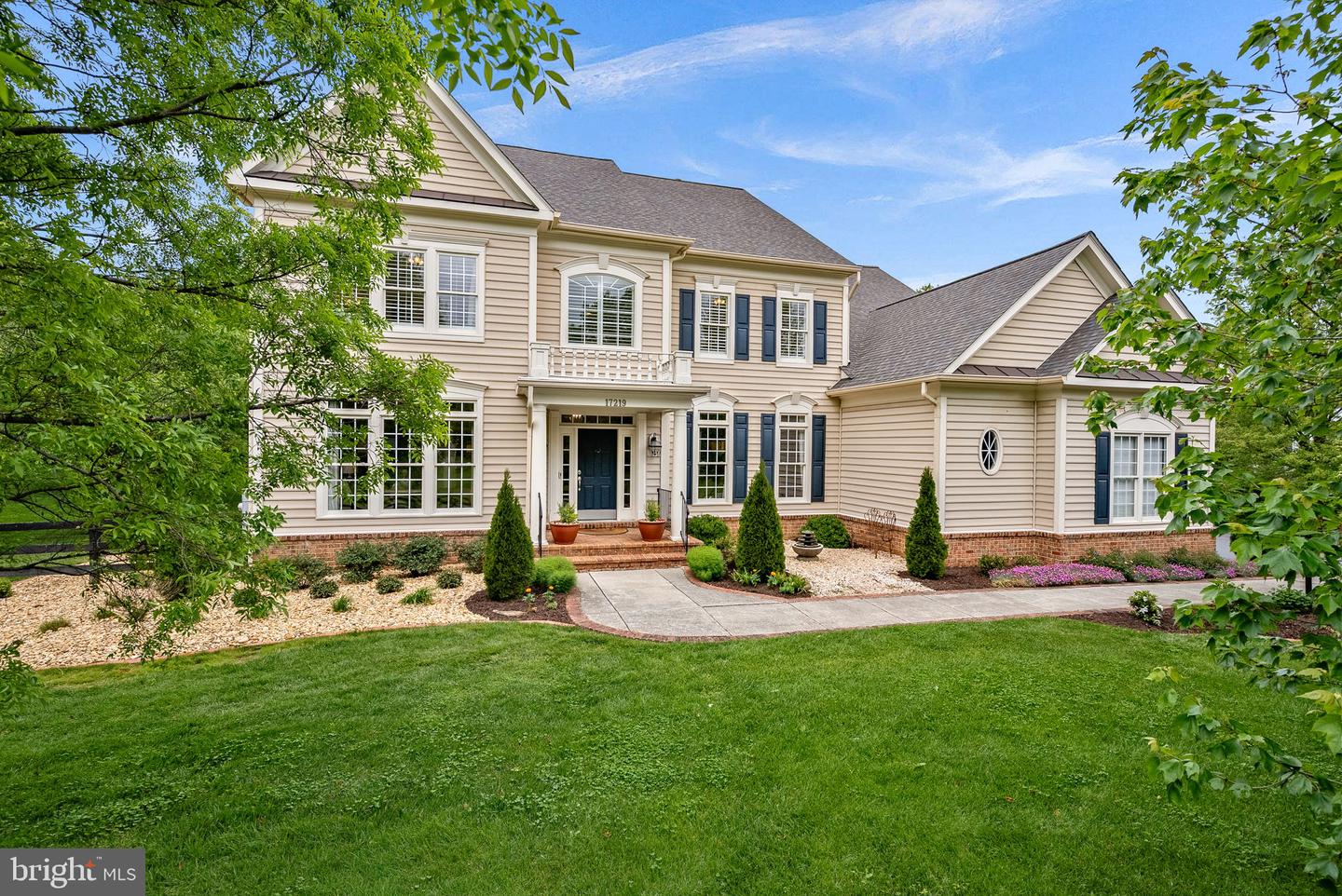 17219 Westfield Place, Hamilton