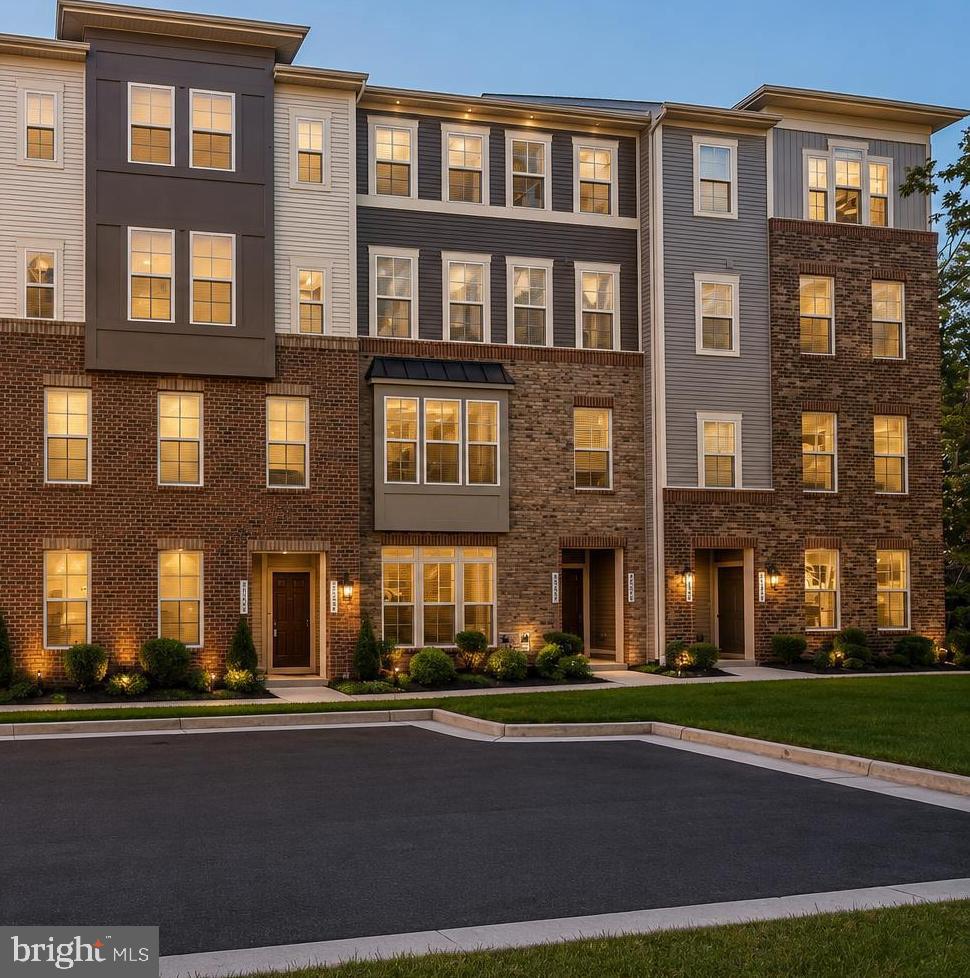 25354 Crested Iris Terrace