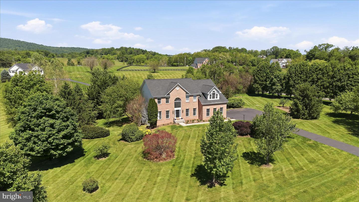 36704 Vineyard View Place, Hillsboro