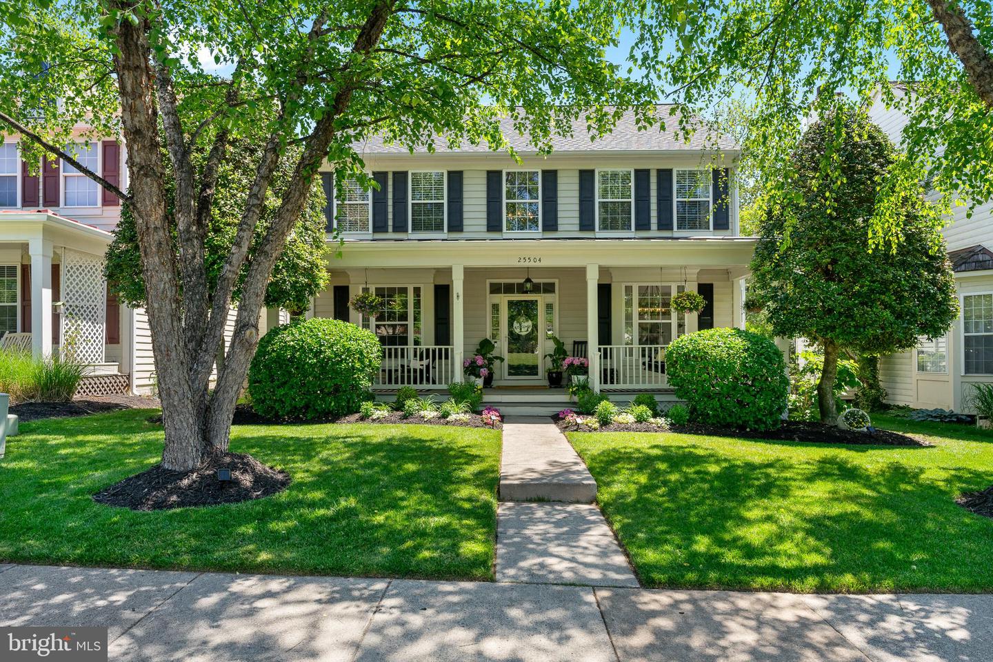 25504 Heathfield Circle, Chantilly