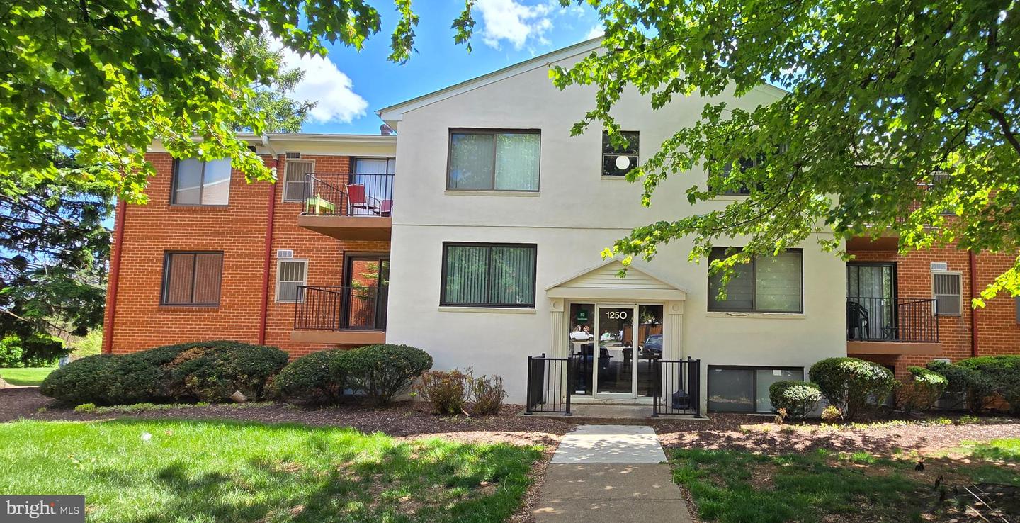 125 Clubhouse Drive SW #1, Leesburg