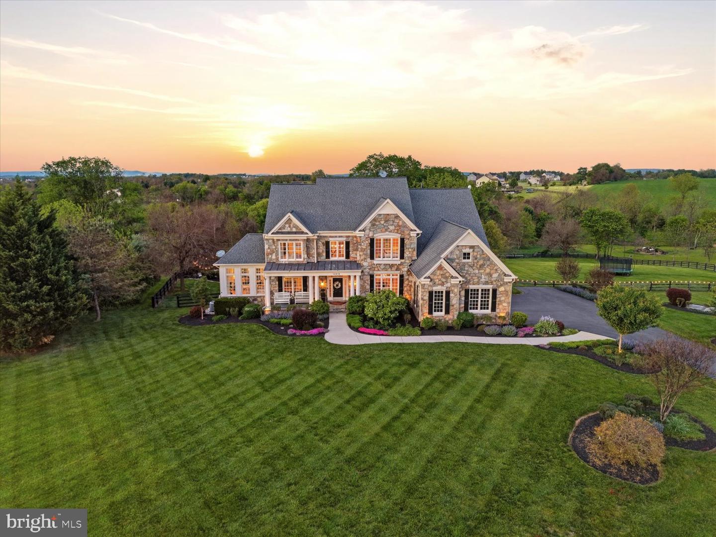 12830 Snowbird Court, Lovettsville