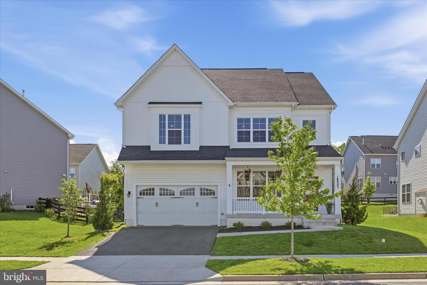 18003 Lake Front Circle, Round Hill