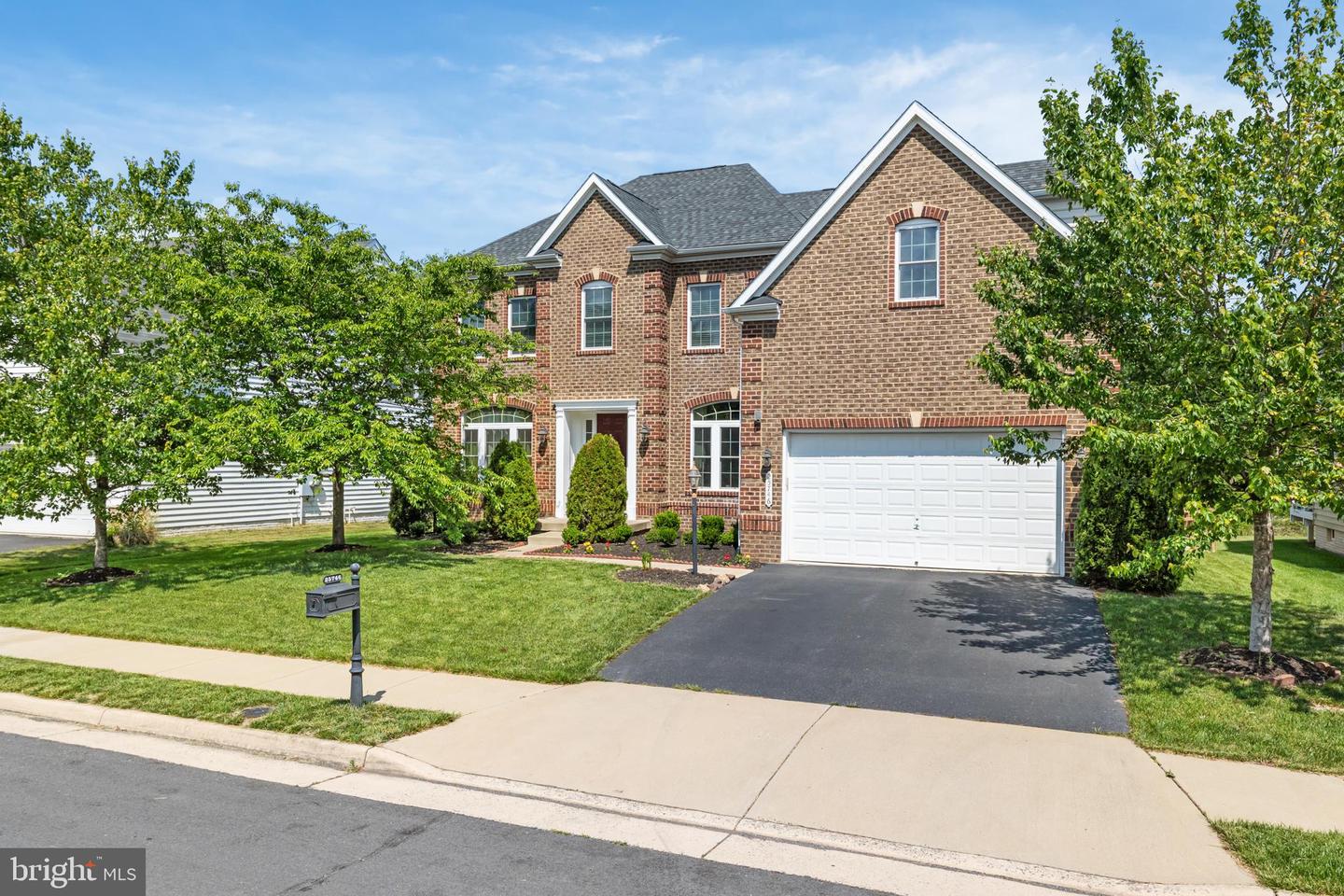 25746 Purebred Court, Aldie