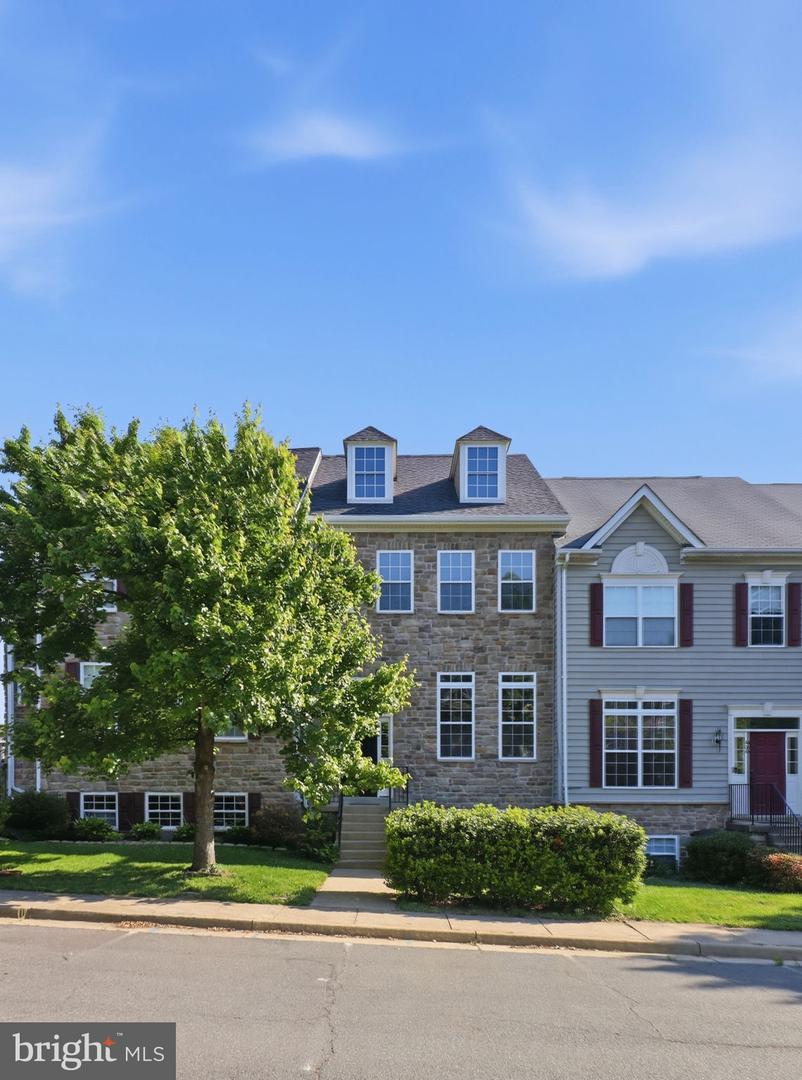 406 Leeds Ridge Court