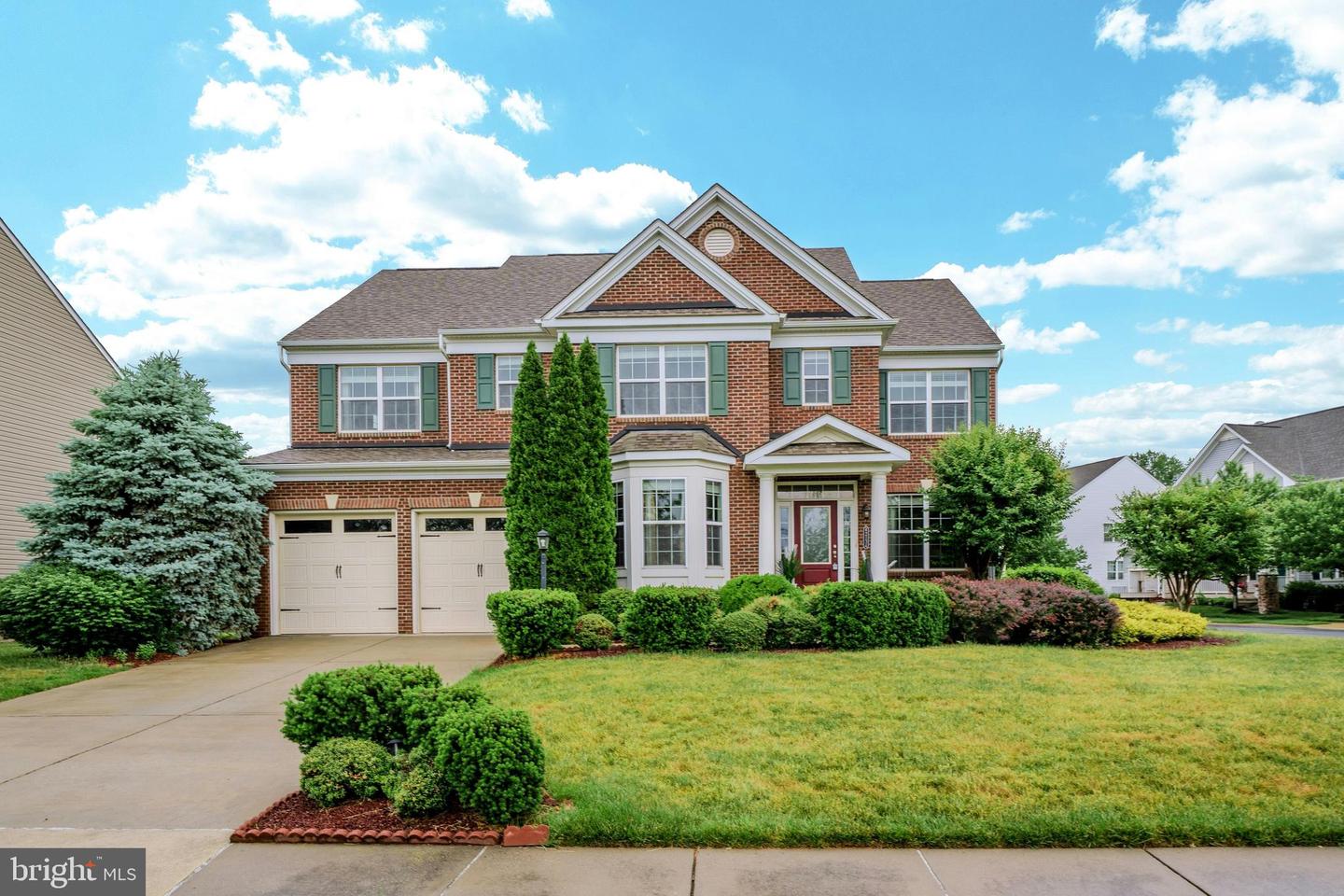 42134 Autumn Rain Circle