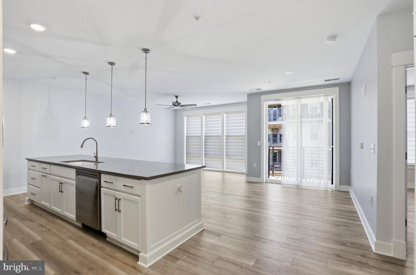 23651 Havelock Walk Terrace #304