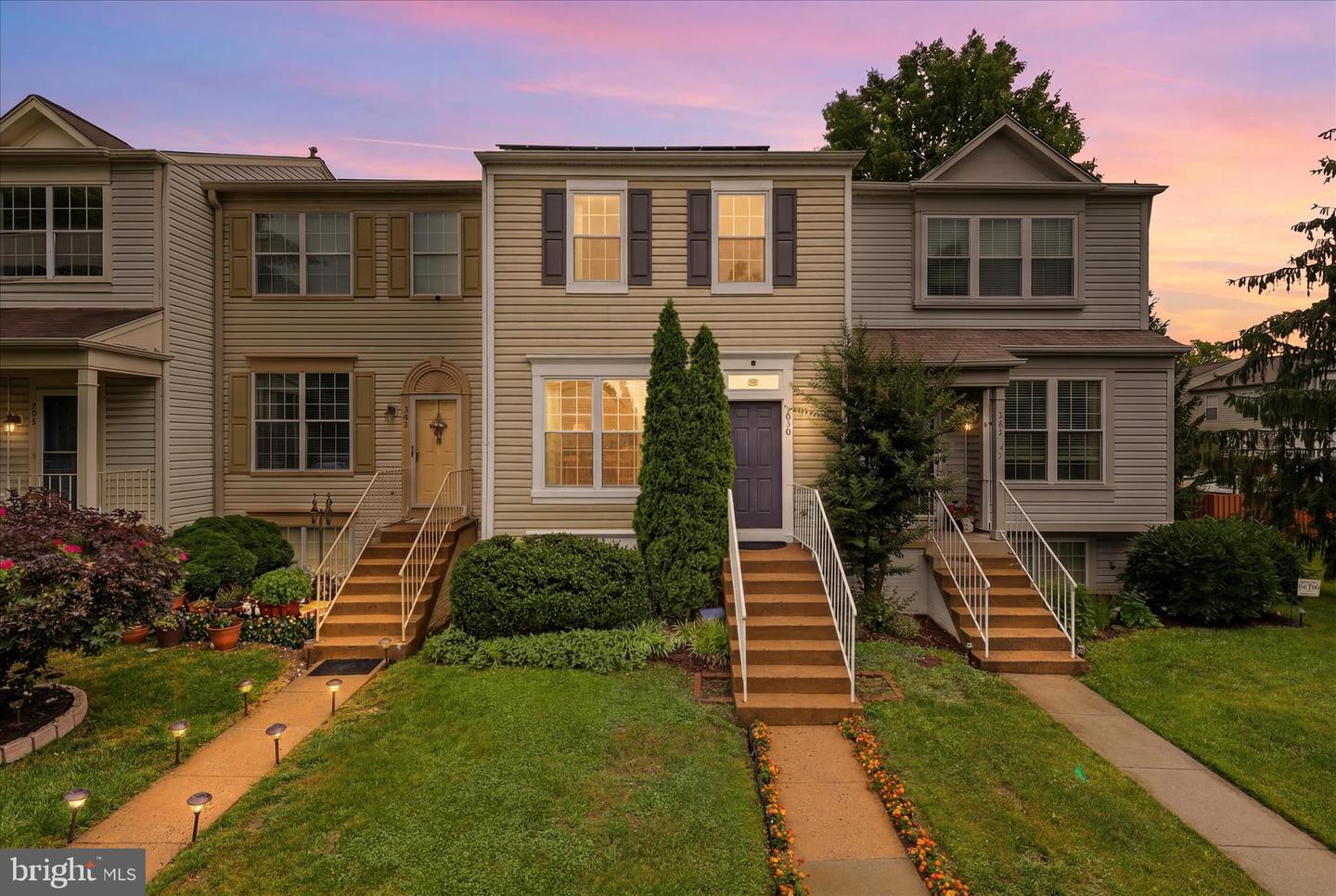 310 Stable View Terrace NE