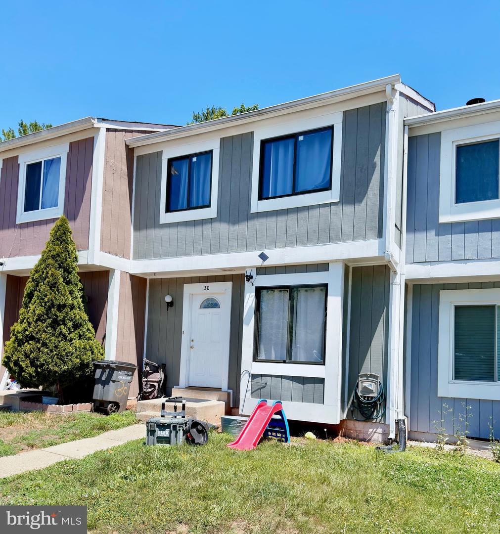 30 Sugarland Square Court