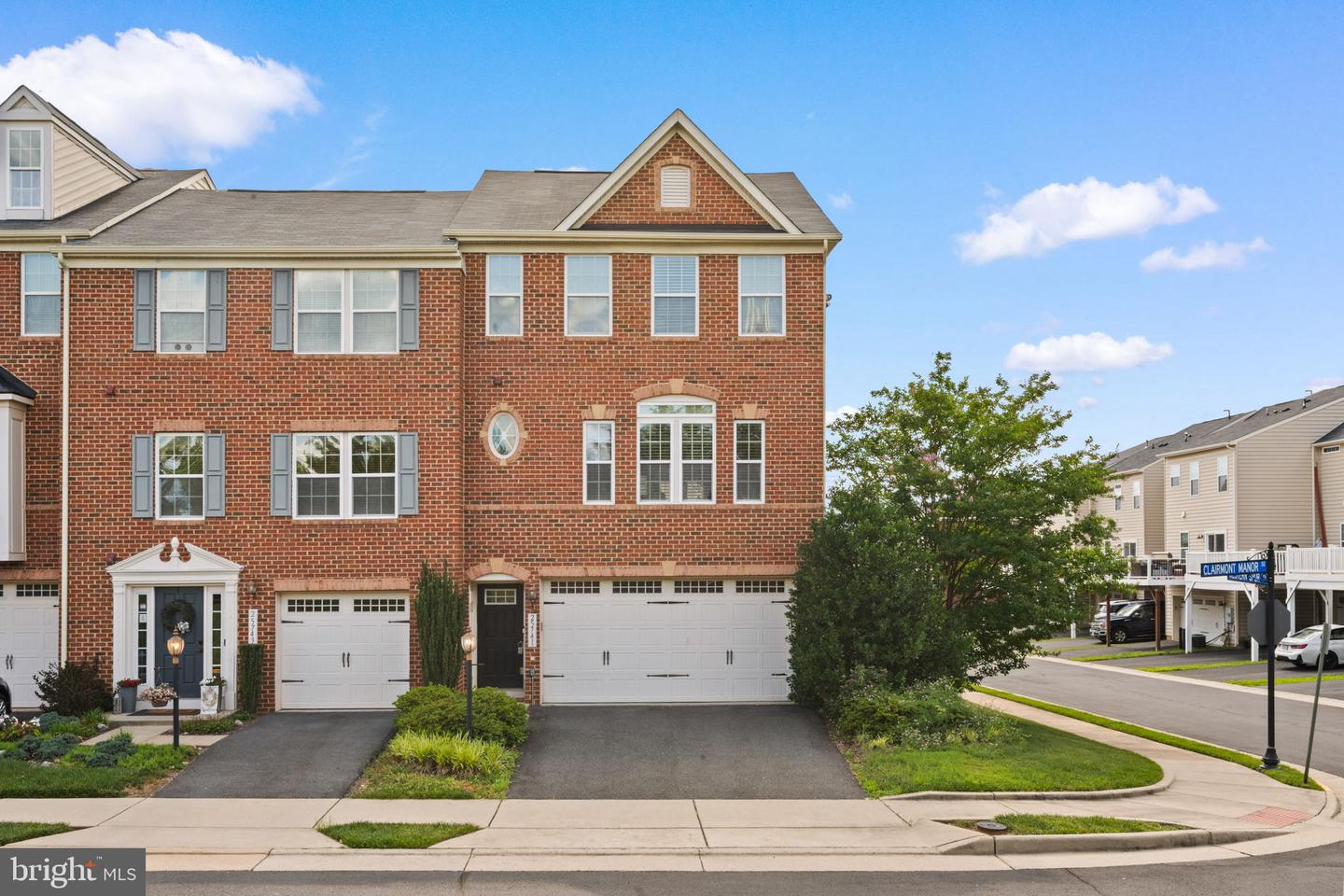 25741 Clairmont Manor Square
