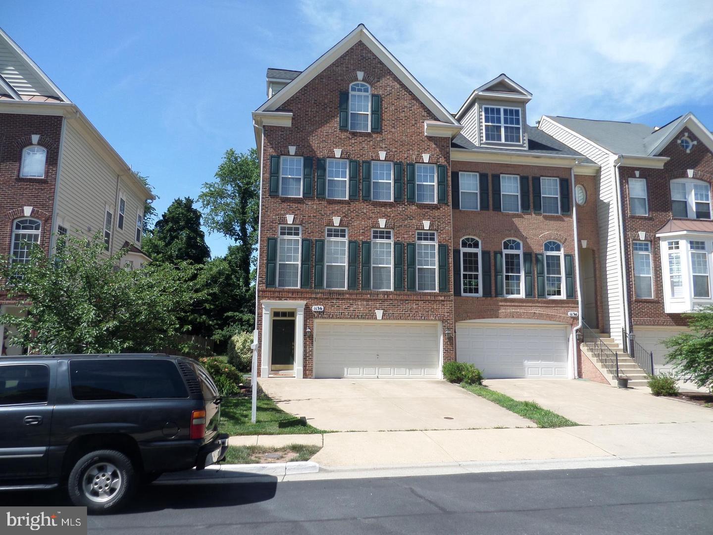 1136 Keokuk Terrace NE