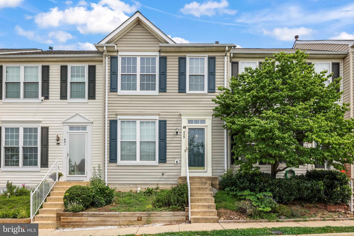 453 Pearlbush Square NE