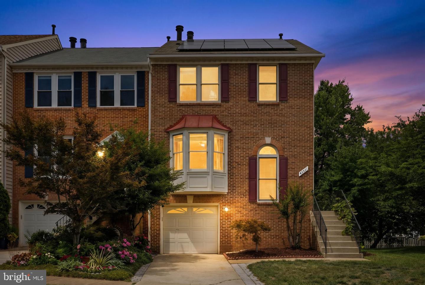 43521 Postrail Square